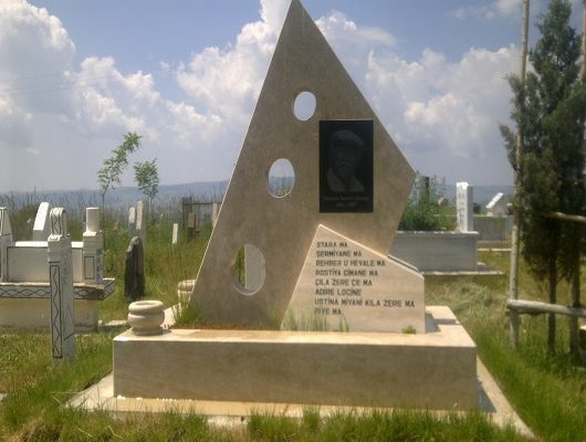 Tek Parça Blok Mezar Modelleri