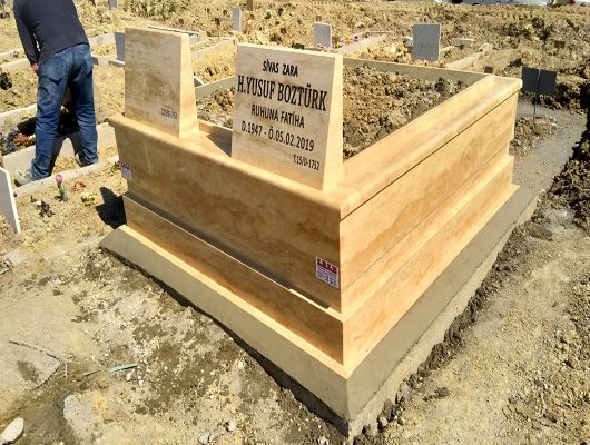 Traverten Mermer Mezar